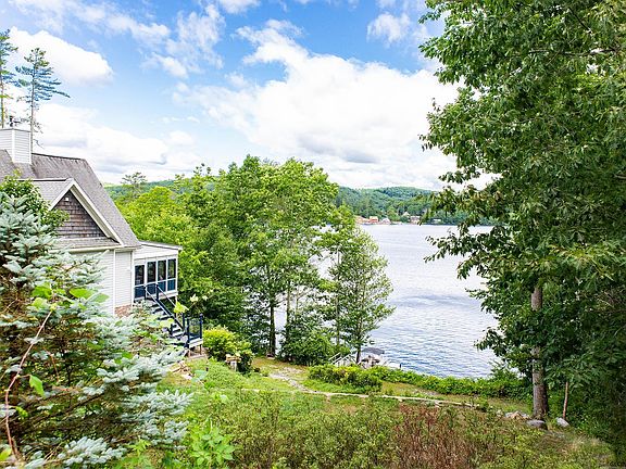 2nd image of 1375 Tall Pines Way