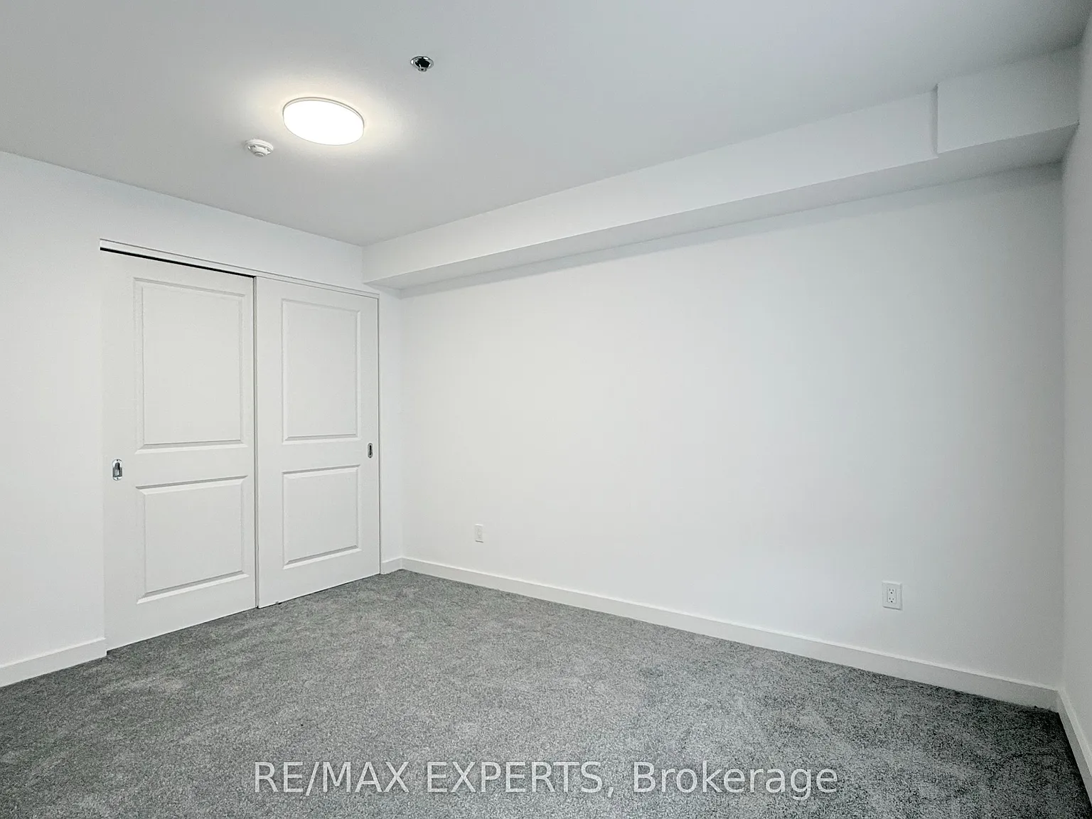 1 bed, $2,400 — Photo 4