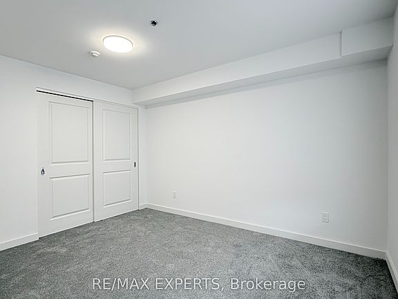 4th image of 45 Connaught Ave #402