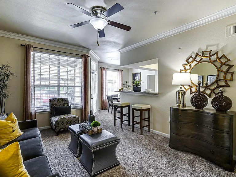 Montfort Place Apartments — Photo 10