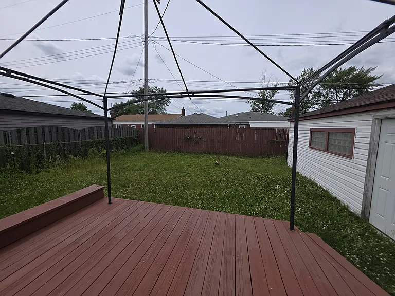 5845 Plainfield St — Photo 10