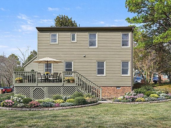5th image of 405 Glen Bonnie Ln