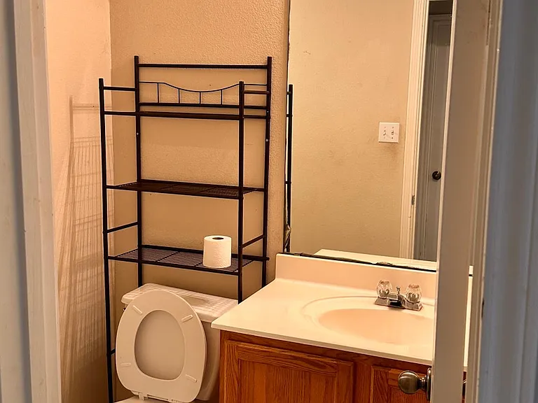 775 Goldenrod St — Photo 16