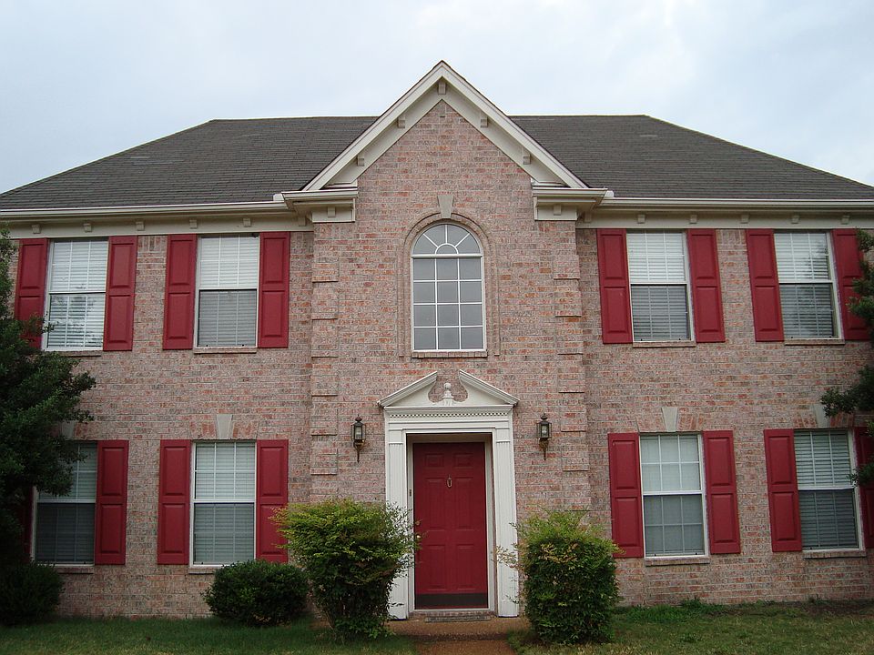 1st image of 8304 Crimson Creek Dr