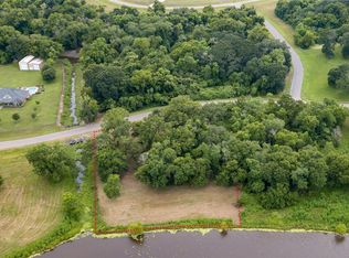 21302 Chenango Lake Dr, Angleton, TX 77515