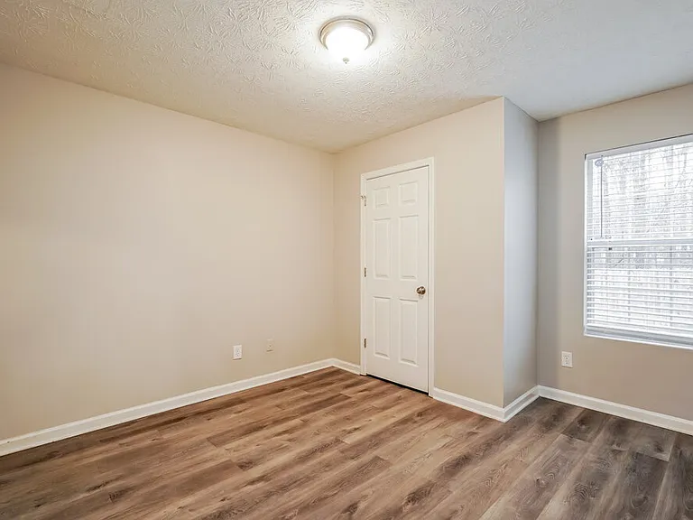 1511 Norman Xing — Photo 16