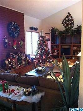 2nd image of 1810 S Cindy Ct