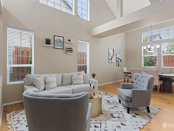 4th image of 13026 72nd Drive SE