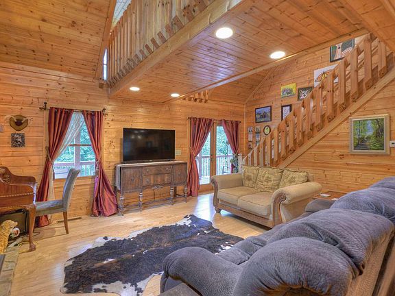 3rd image of 188 Foxhound Dr #3-5770