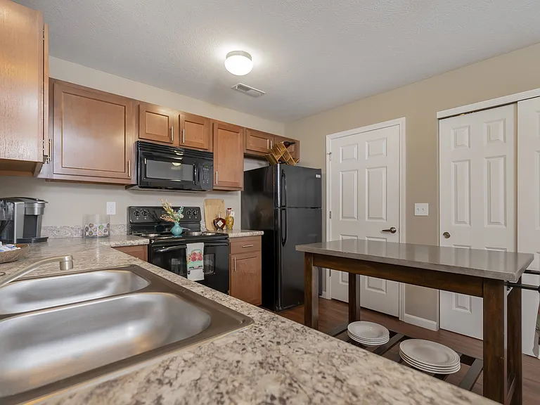 Bedford Place Apartments — Photo 12