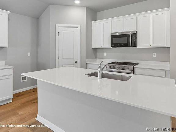 6th image of this home