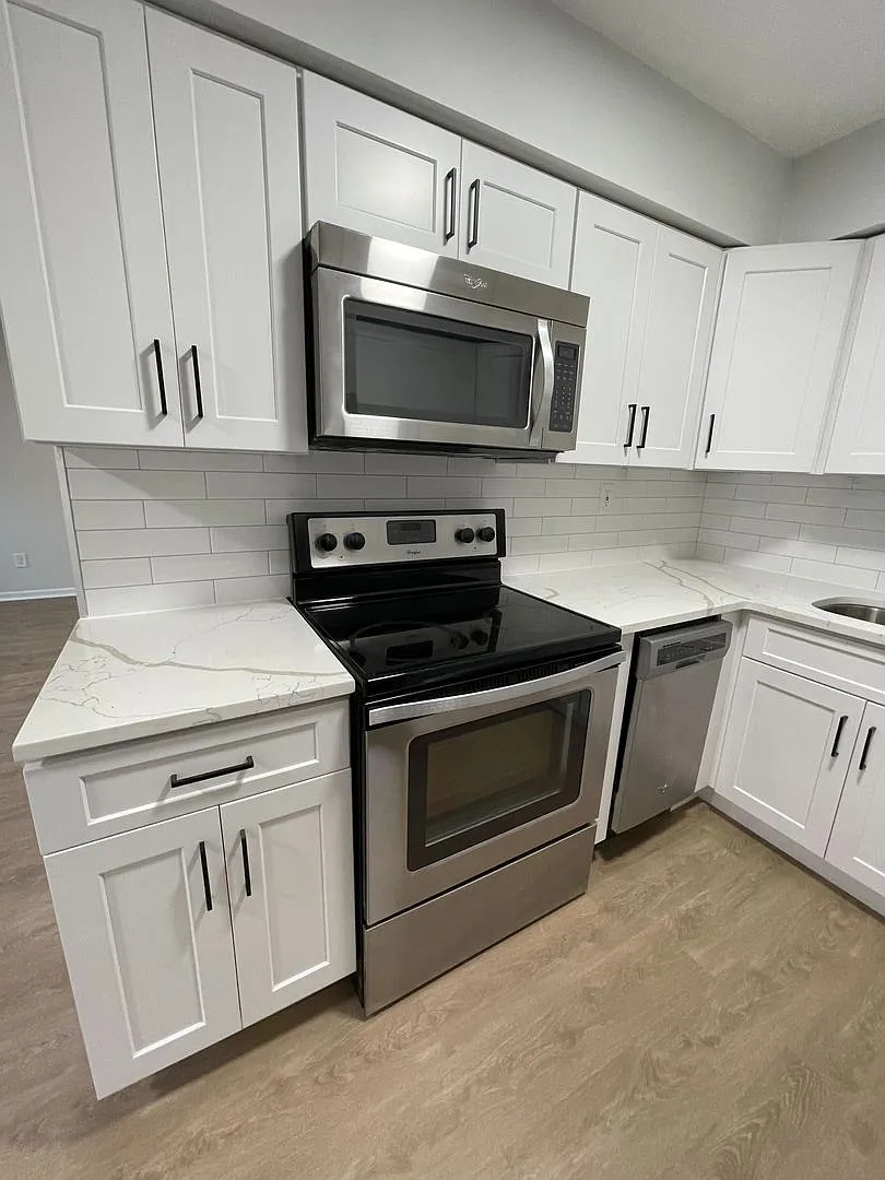 68-72 W 25th Street — Photo 1