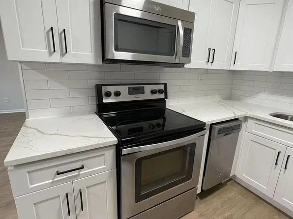 68-72 W 25th Street, 68-72 W 25th St #201, Bayonne, NJ 07002