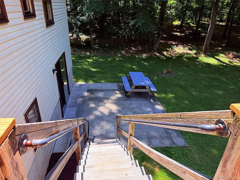 126 Carter Rd — Photo 18