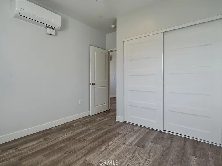 19835 Blythe St — Photo 16