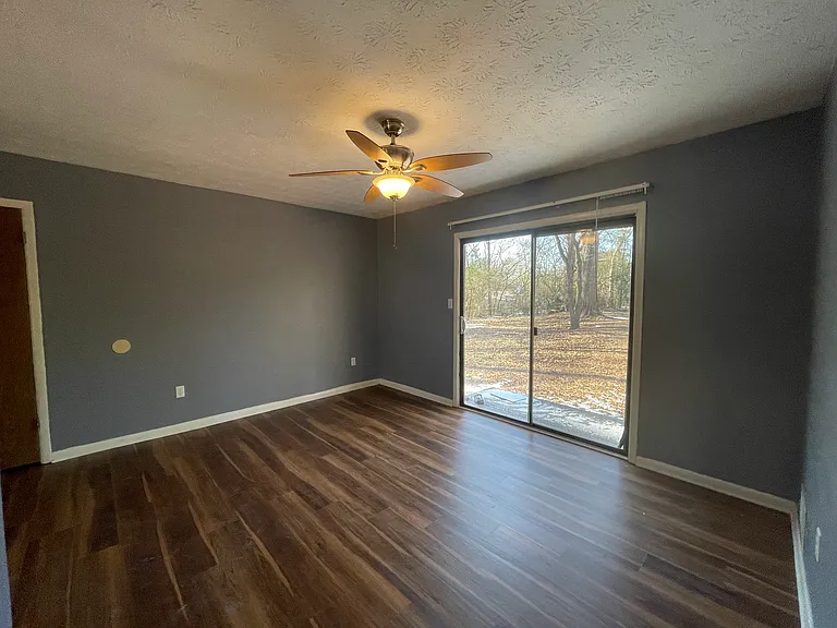 New Luxury Vinyl Plank throughout!