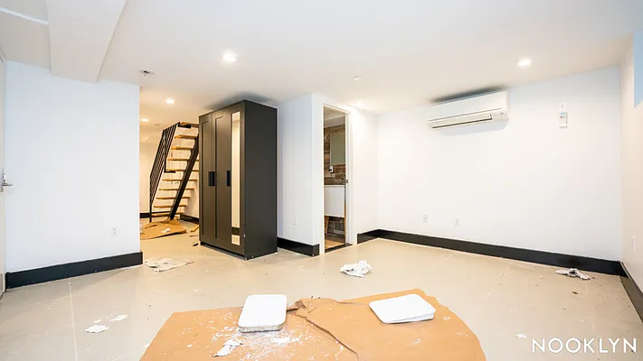 Rented by Nooklyn NYC LLC | media 21