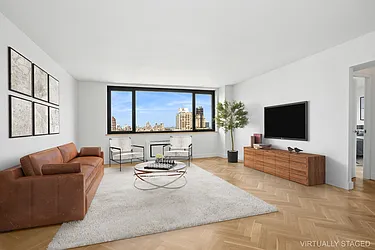 45 West 67th Street, #25F