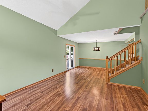 4th image of 15242 Lesley Ln