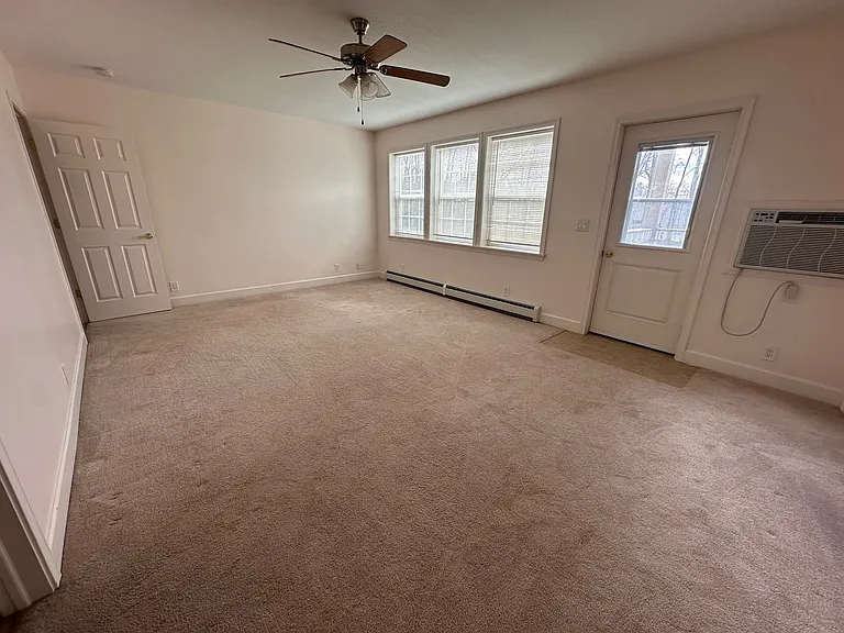 39 Village Cir #10 — Photo 7