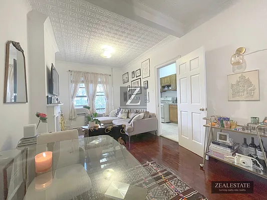 Rented by ZealEstate Group Inc | media 19