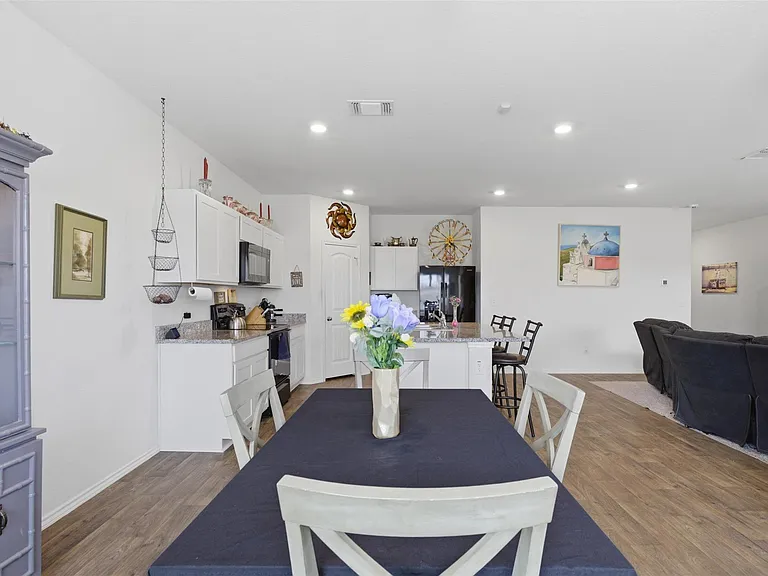 19017 Romano Dr — Photo 13
