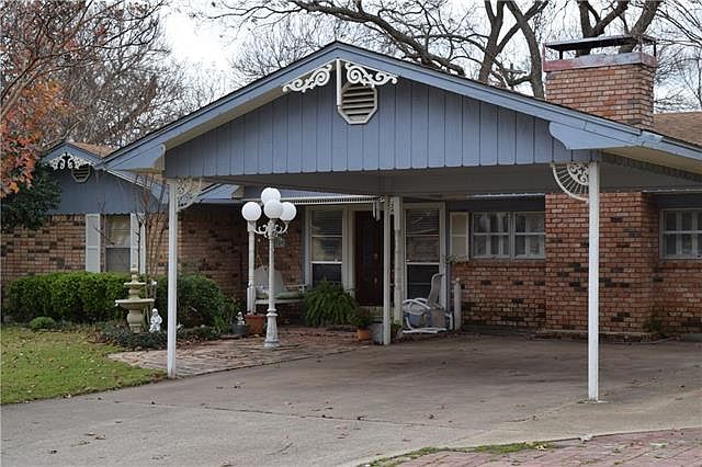 1st image of 1707 Lyndale Dr