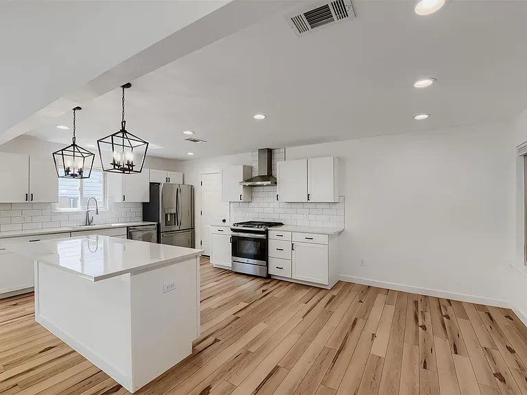 2608 Piping Rock Trl — Photo 8