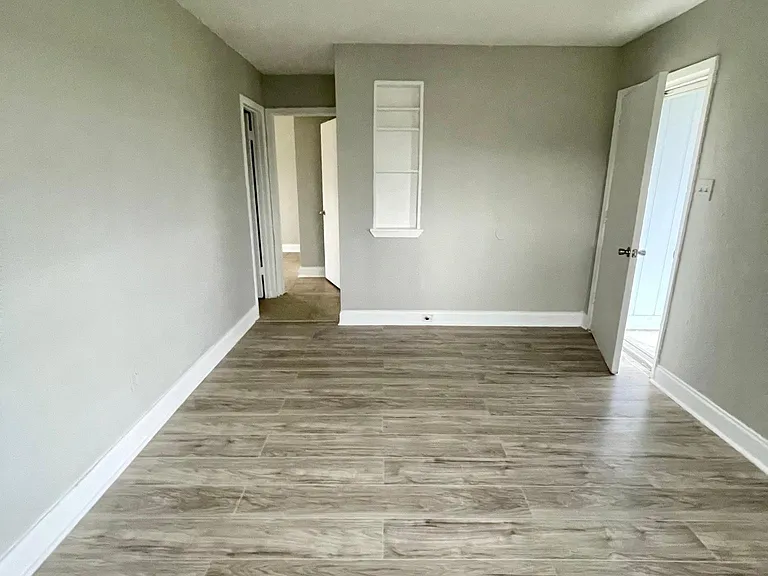 123 Brown St — Photo 4