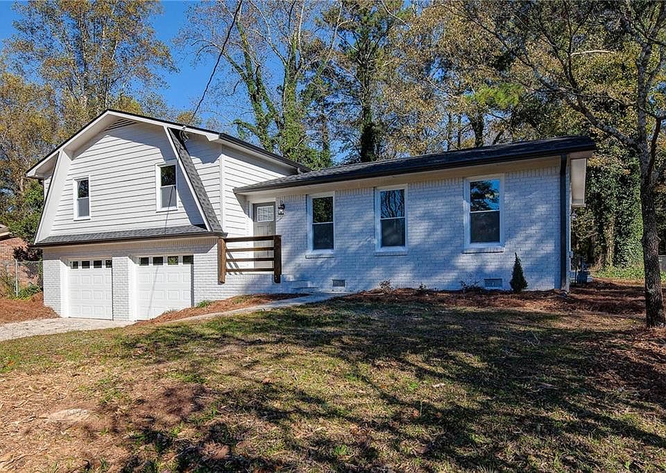 1st image of 3352 Corral Dr