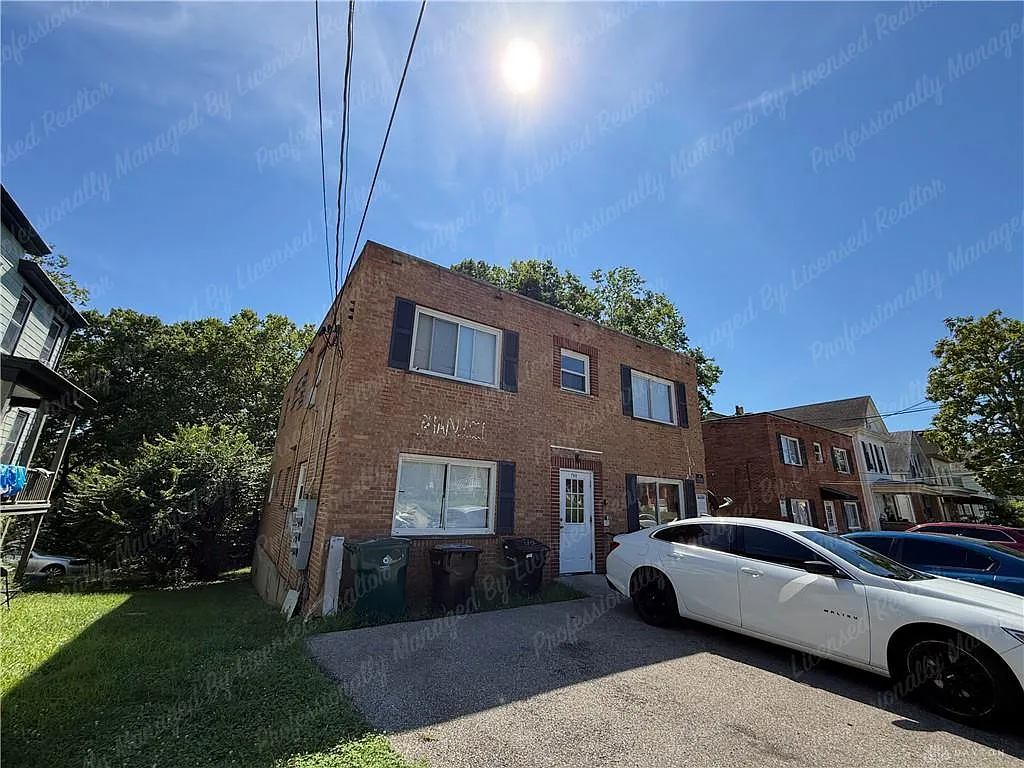 1 bed, 1.0 bath, $825 — Photo 2