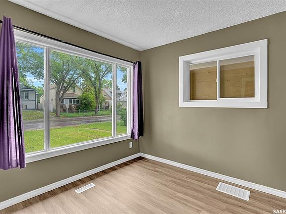 5th image of 1146 ROBINSON STREET