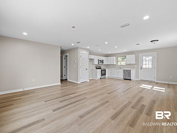 3rd image of 1213 W 7th St