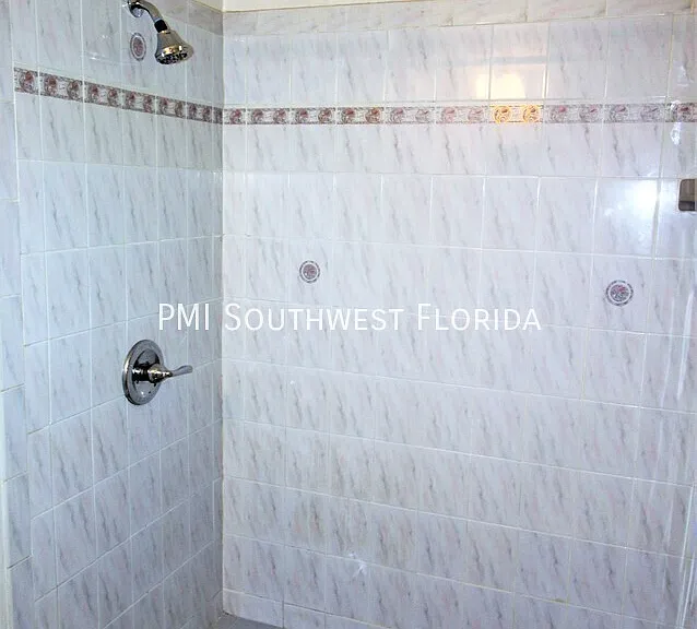 635 Melody Cir — Photo 11