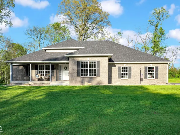 970 S Bay Hl, North Vernon, IN 47265