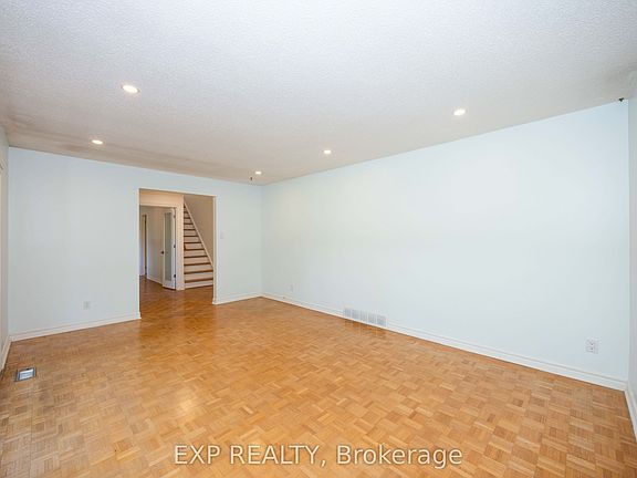 5th image of 14 Carr Cres