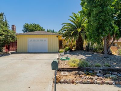 1261 Loma Vista Dr, Hollister, CA, 95023