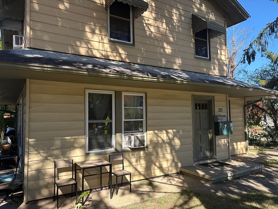1st image of 321 Haywood Rd #2