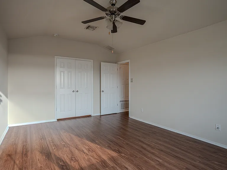 6217 Dorothy Muree Dr — Photo 12
