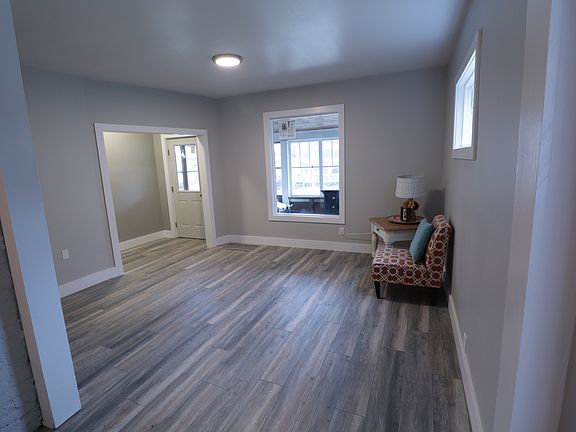 4th image of 419 Dawson St