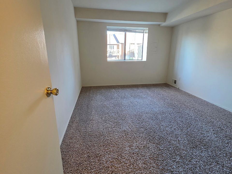 2nd image of 69B Darcey Ave #4B