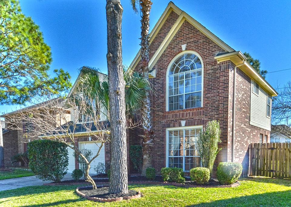1st image of 17227 Crown Meadow Ct