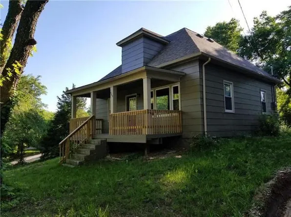 503 N Francis St, Excelsior Springs, MO 64024