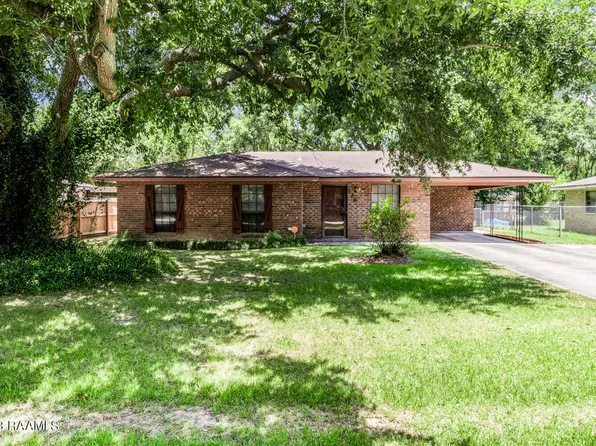 126 Collins Dr, Carencro, LA 70520