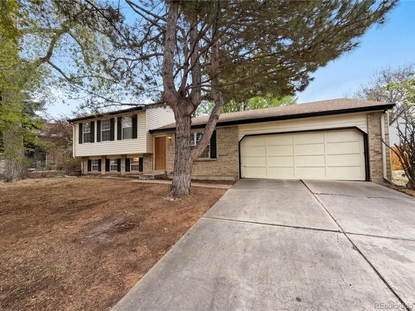 2114 S Eagle Court, Aurora, CO 80014