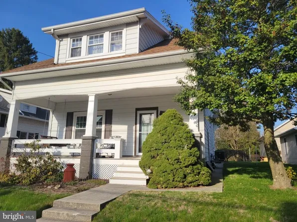 65 S Main St, Stewartstown, PA 17363