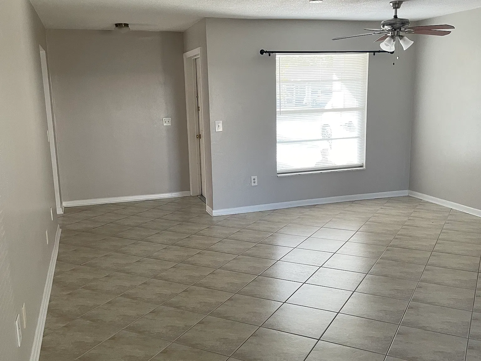 2 bed, 1.5 bath, $1,995 — Photo 4