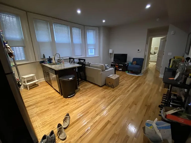 1340 Lombard St #102 — Photo 1