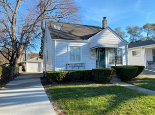 20033 Kingsville St, Harper Woods, MI
