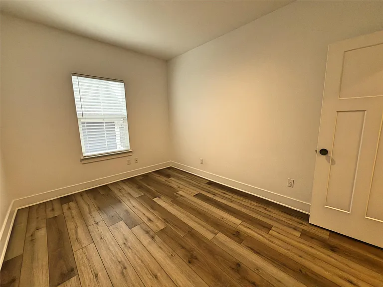 424 Stagecoach Trl — Photo 20